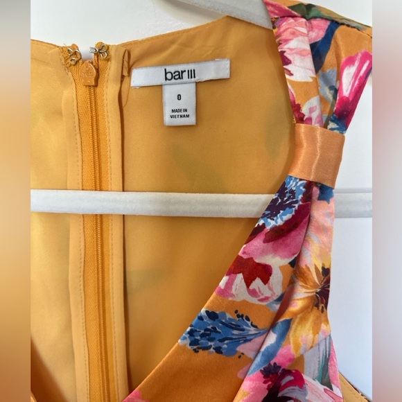 EUC Bar III Womens Asymmetrical Fit & Flare Dress - size 0 - Picture 3 of 7